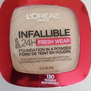 Loreal infallible foundation powder in shade 130 true Beige never used/open